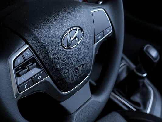 Hyundai Solaris Comfort 1.6 MT 123 л.c. мех. бензин gray