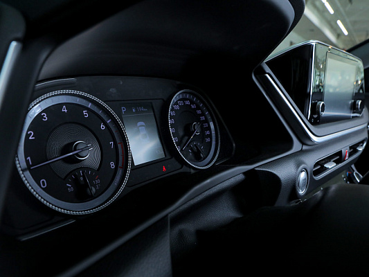 Hyundai Sonata Comfort 2.0 AT 150 л.c. авт. бензин