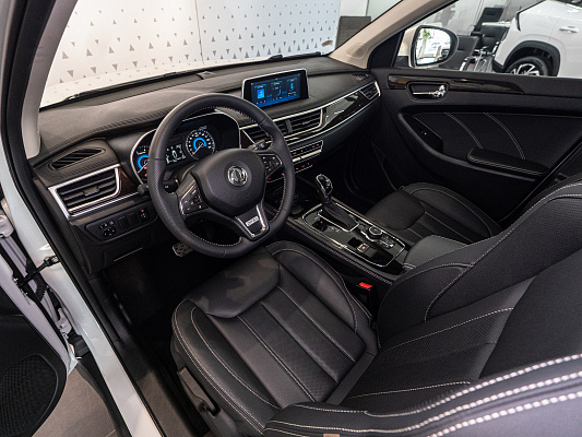 Dongfeng 580 Luxury 1.5 CVT White