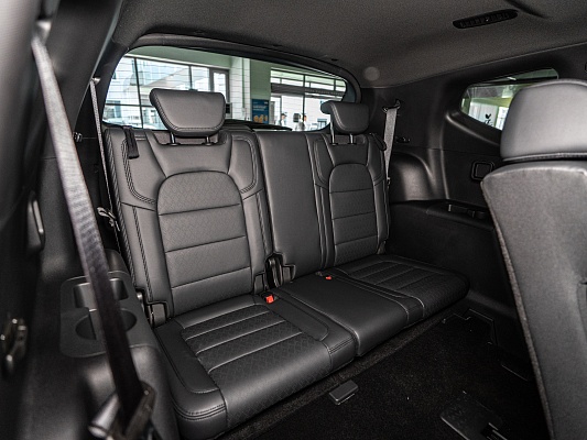 Dongfeng DFSK ix7 Premium 2.0 AT Black